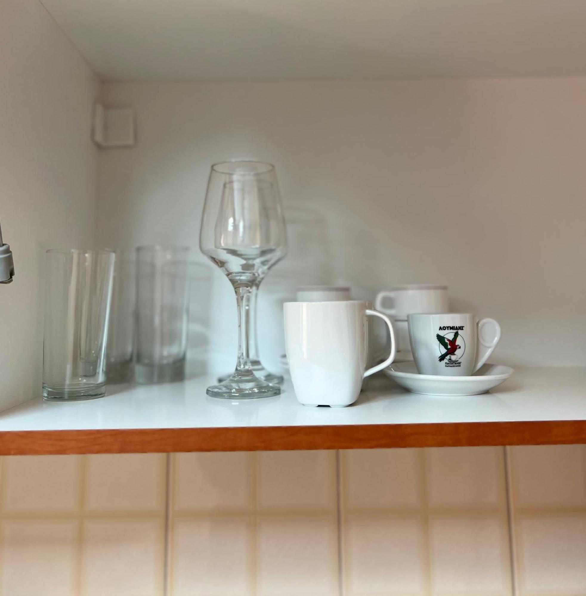 Mamour Apartment In Афіни Екстер'єр фото