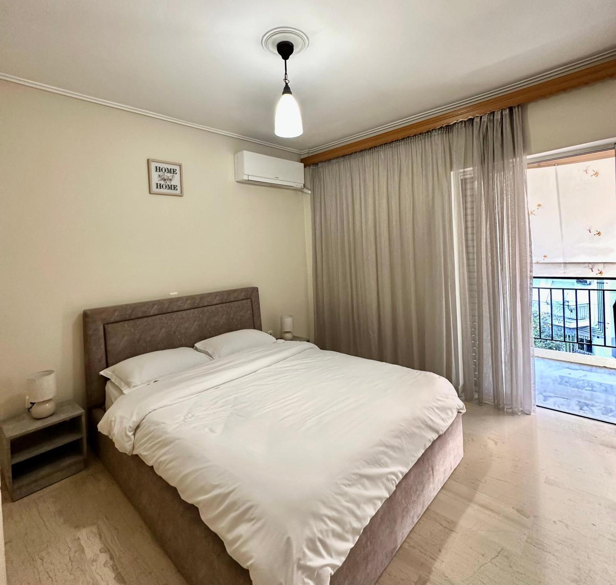 Mamour Apartment In Афіни Екстер'єр фото